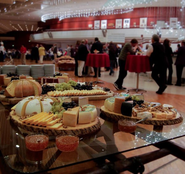 Yacht Dinner Cruise